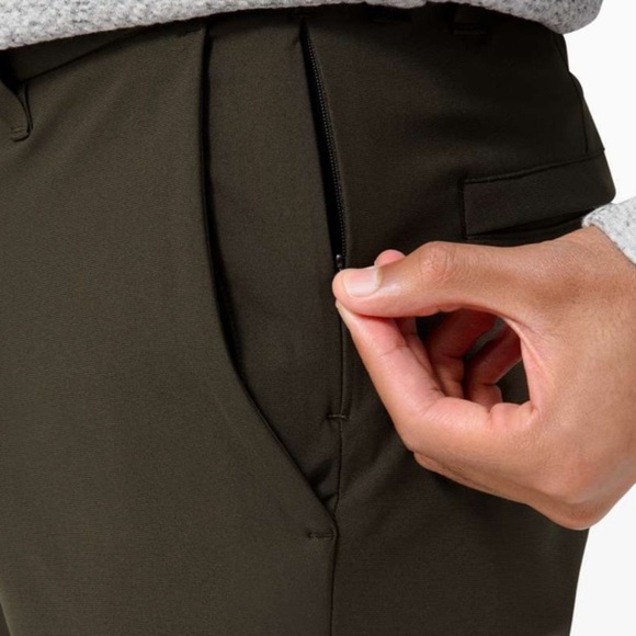 Lululemon Men’s Commission Pant Slim Warpstreme 28" in Dark Olive - Picture 3 of 11